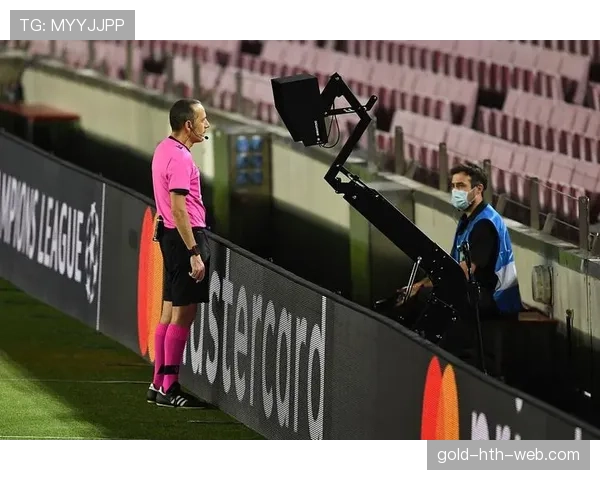 手球判罚中“支撑手”动作为何常被裁判忽视？